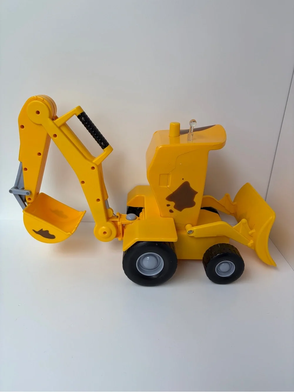 Stinky and Dirty Show Talking Backhoe Loader Garbage Truck Set
